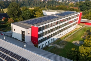 Leistungsfähig. PV-Anlagen für Schulen und öffentliche Gebäude von Westfalen Weser.